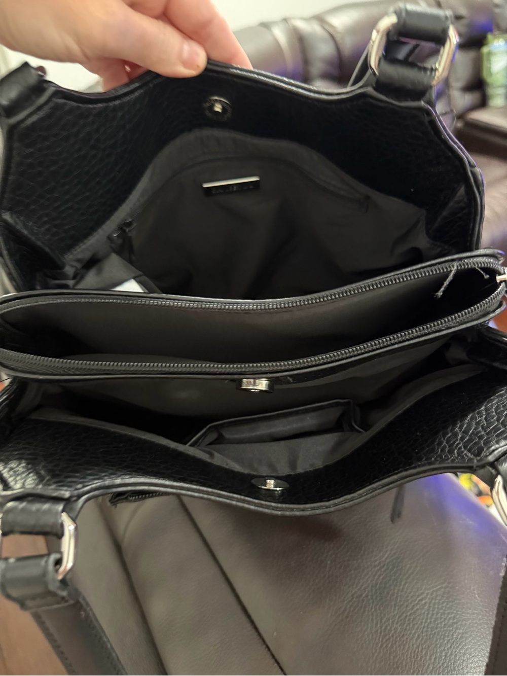 Giani Bernini - Black Pebbled Shoulder Bag with Silver Logo - Picture 12 of 16